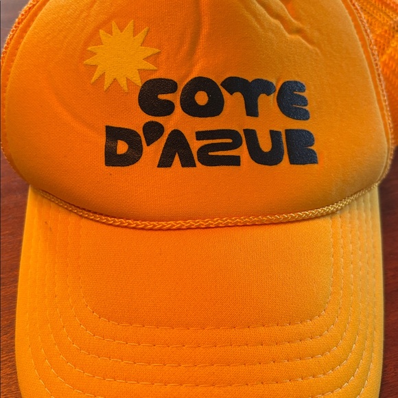 Clare v Trucker Hat - Picture 5 of 5